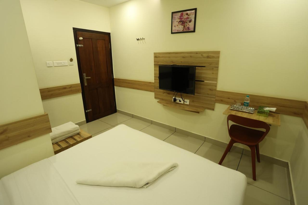 Balaji Regency Kanhangad Kannangad Екстериор снимка
