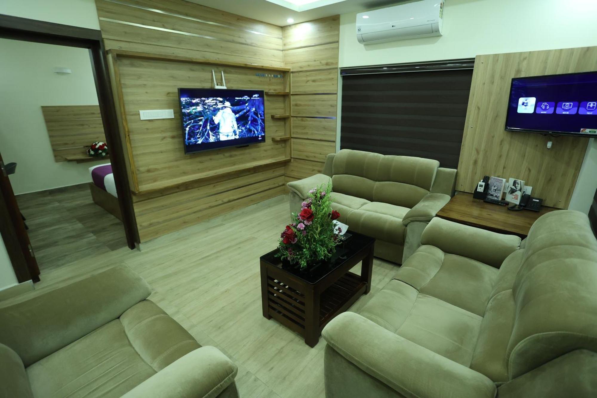Balaji Regency Kanhangad Kannangad Екстериор снимка