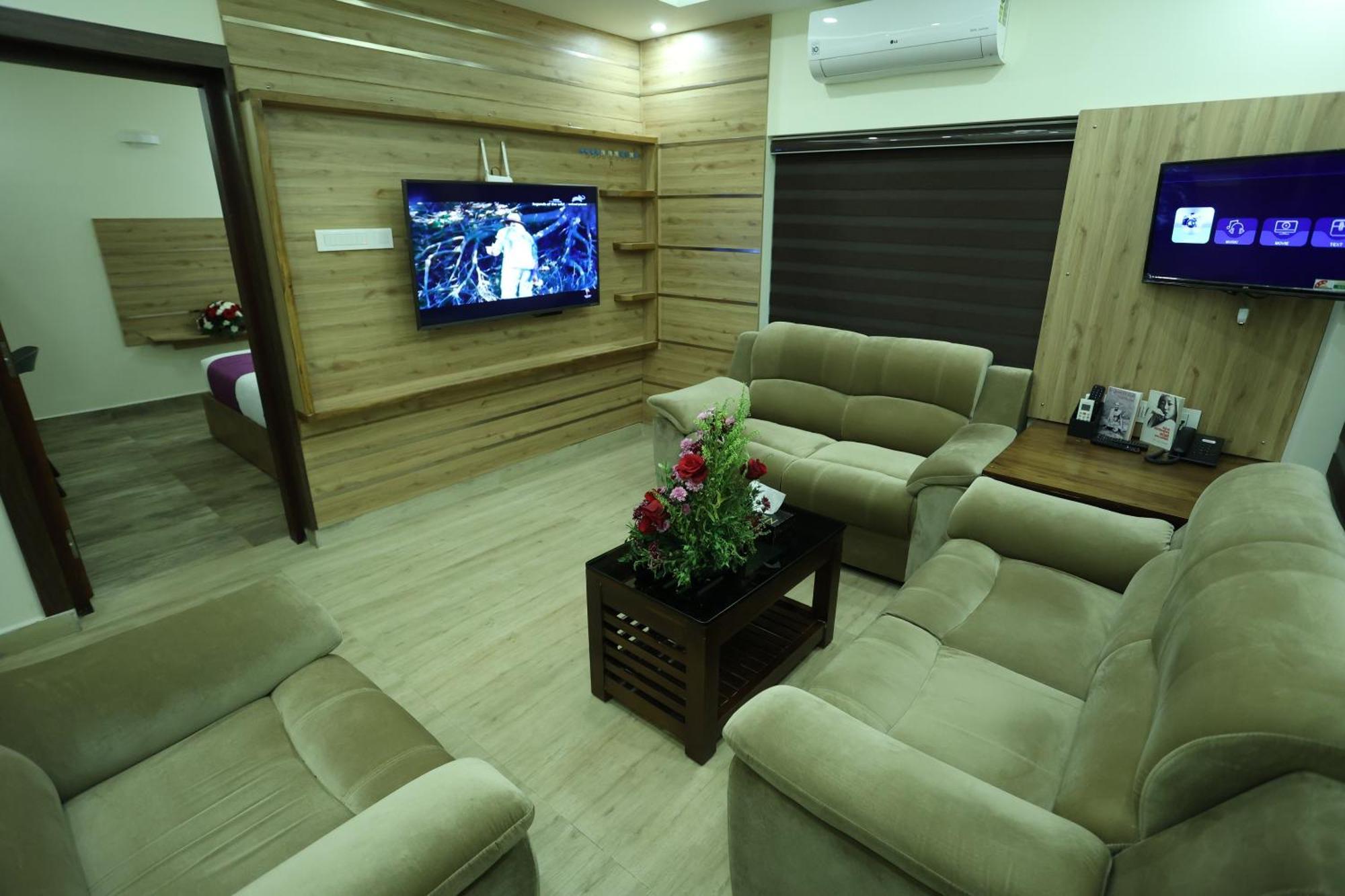 Balaji Regency Kanhangad Kannangad Екстериор снимка