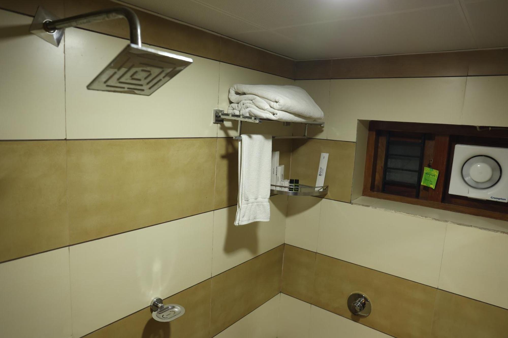 Balaji Regency Kanhangad Kannangad Екстериор снимка